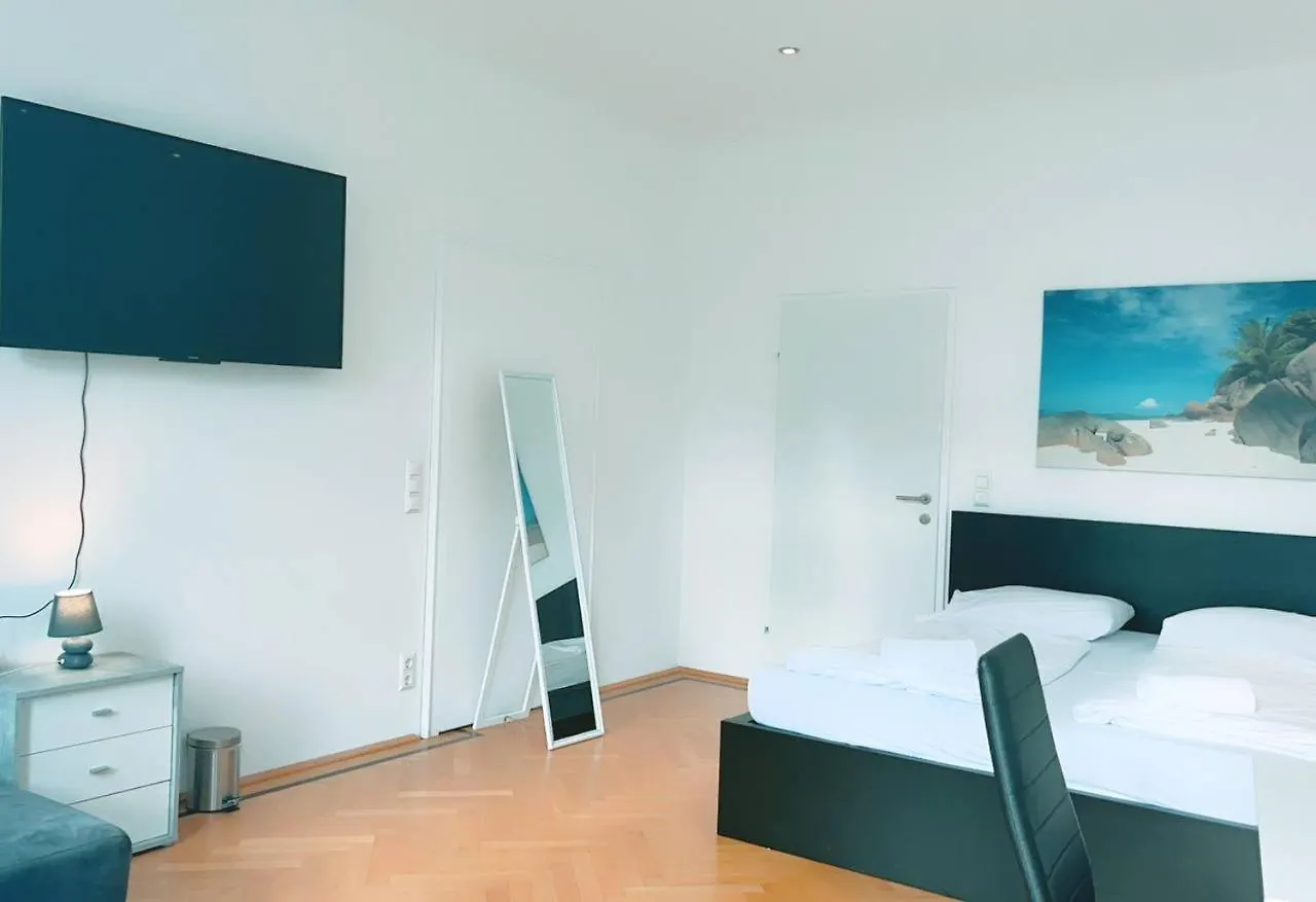 Проживание в семье Deluxe Rooms In Keplerplatz Вена